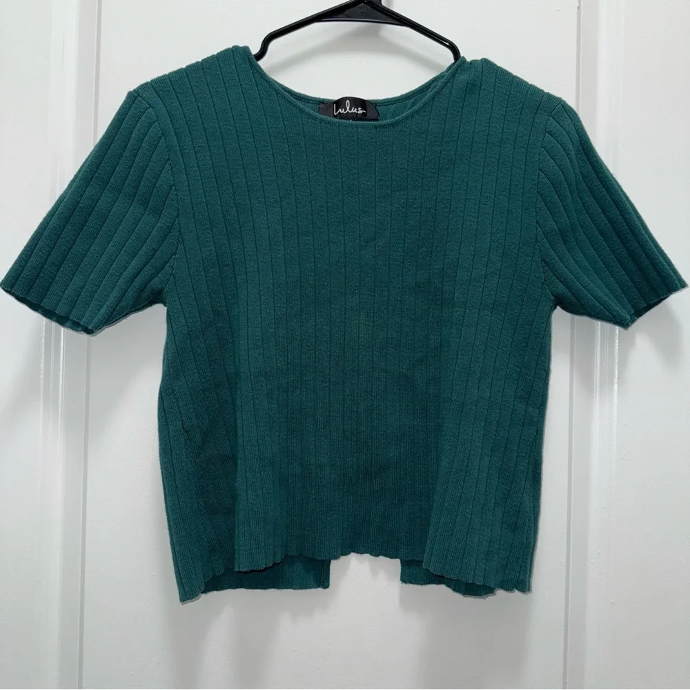 Lulu’s Forest Green Vertically Ribbed Open Back Short Sleeve Knit Top